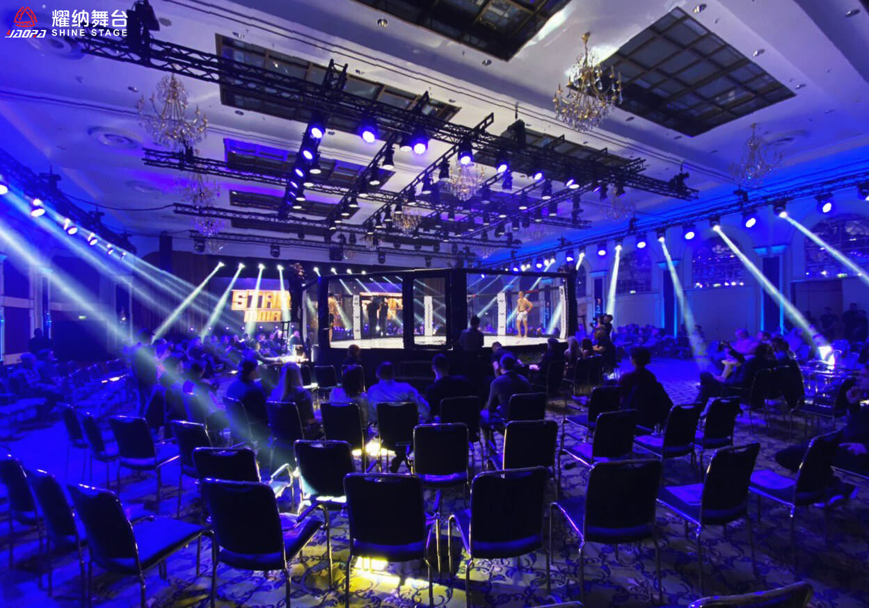 Немецкий боксерский поединок StarCraft StarMMA