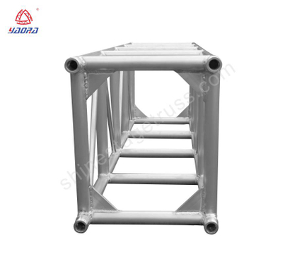 Сверхмощная ферма освещения квадратного сечения